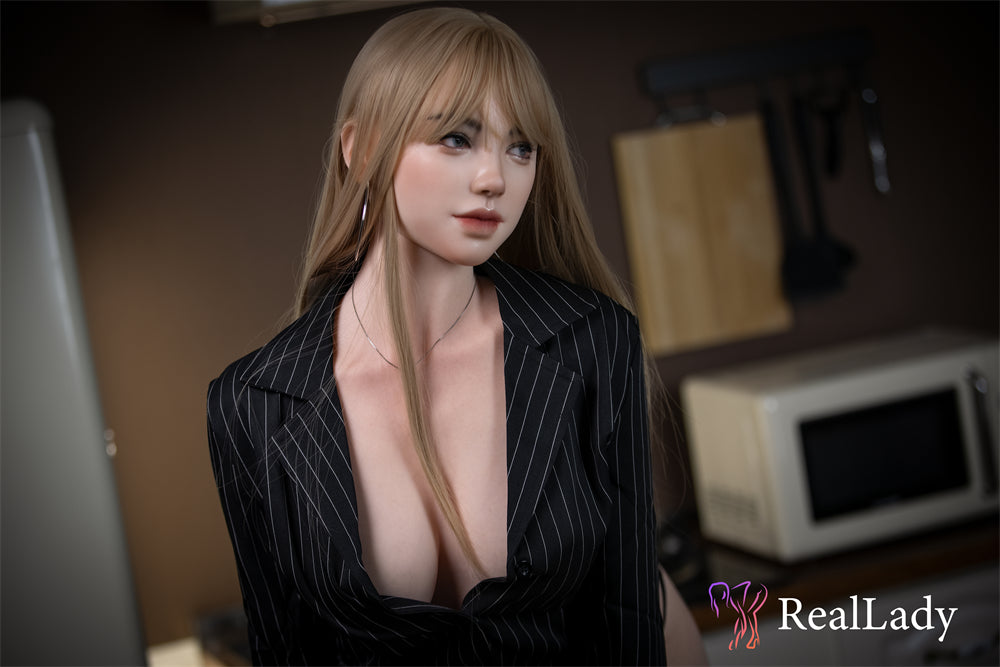 Real Lady 170cm C Cup - Silicone - Layla